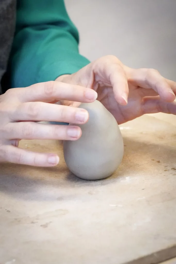 Sculpter sa vie, photo d'un atelier de sculpture dans le cadre d'un coaching professionnel 